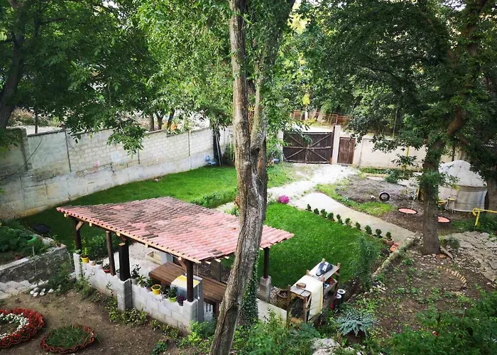 къща за гости Bor, *