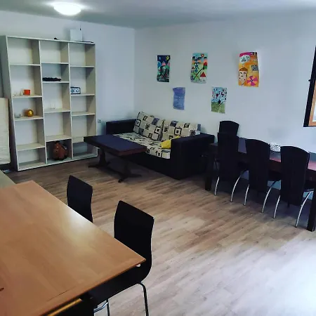 Bor, Casa de hóspedes Varna