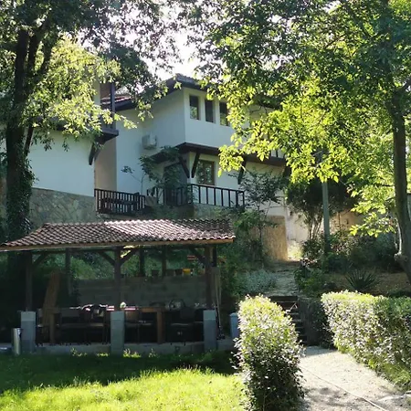 къща за гости Bor,