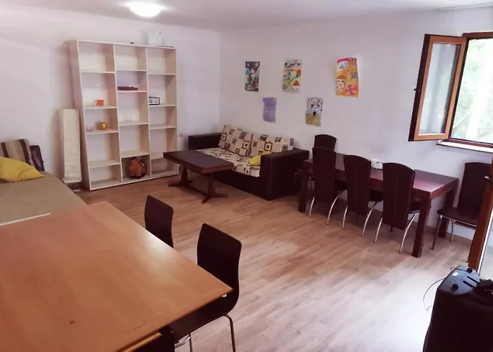 къща за гости Bor, * Varna