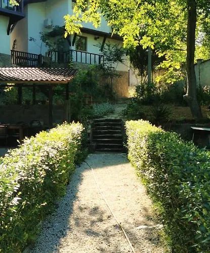 къща за гости Bor, *